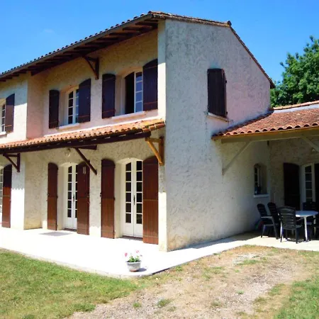 Casa vacanze House With 5 Bedrooms In Montpellier-de-medillan, With Furnished Garden - 20 Km From The Beach